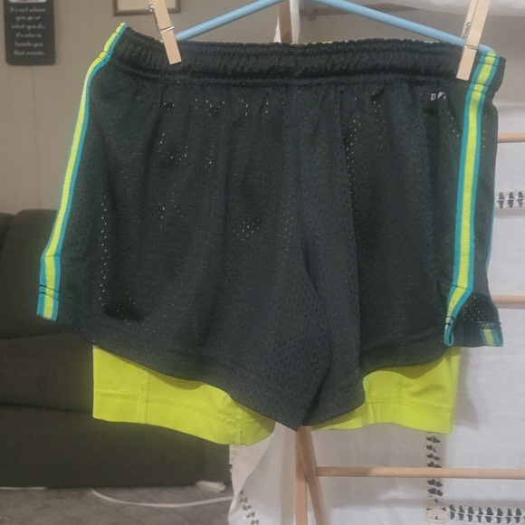 Nike Pro Women's shorts - Picture 6 of 10